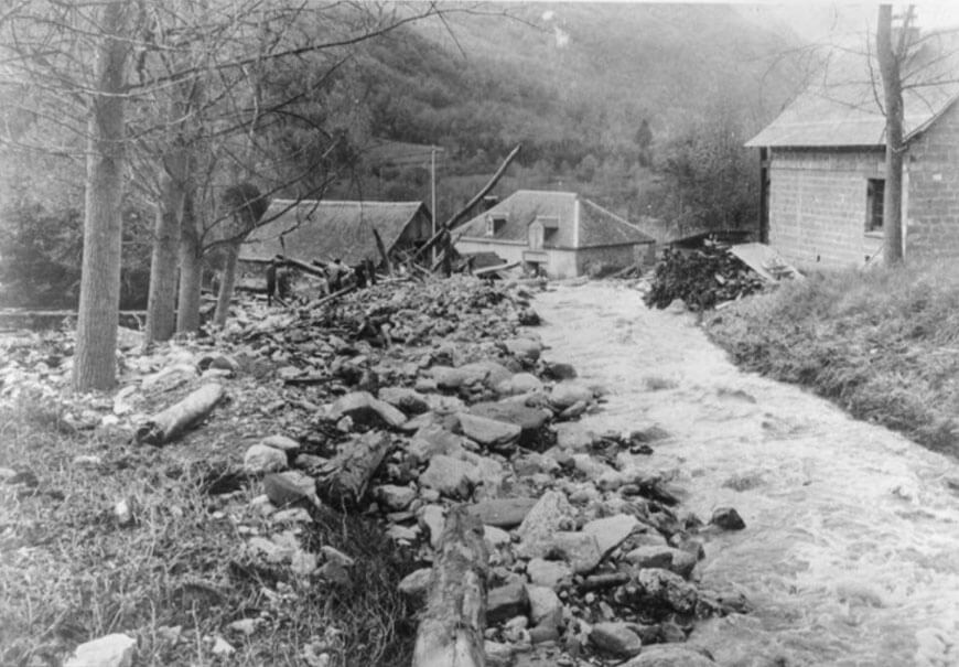 Le pont Léon de Cier-de-Luchon détruit en 1977