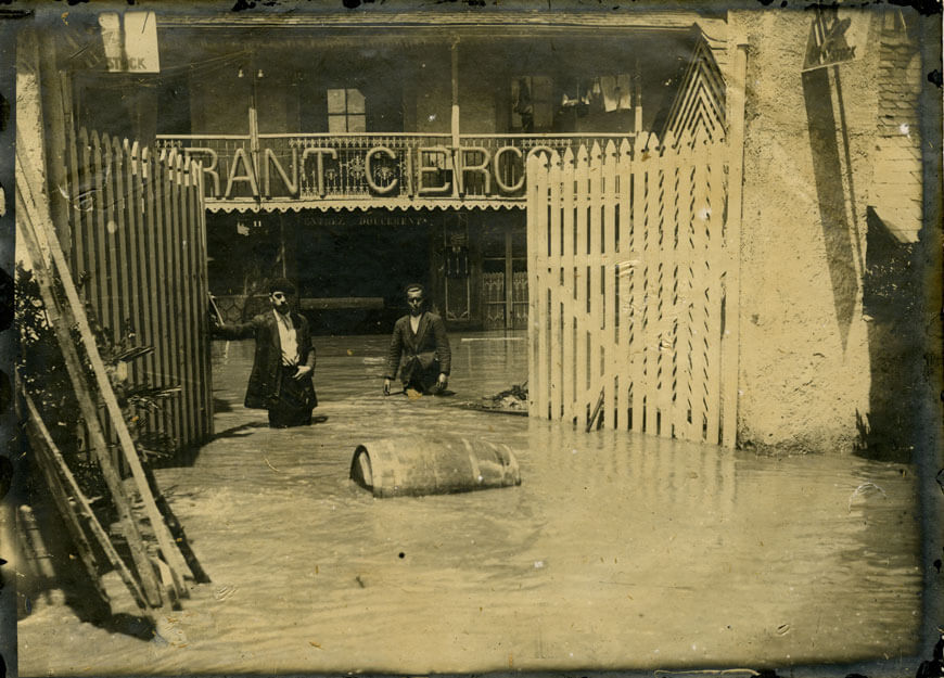 Rues inondées après la crue de 1925 